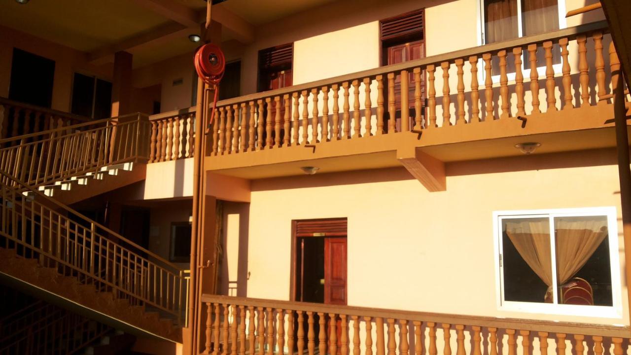 Daysinn Hotel Lira Kültér fotó