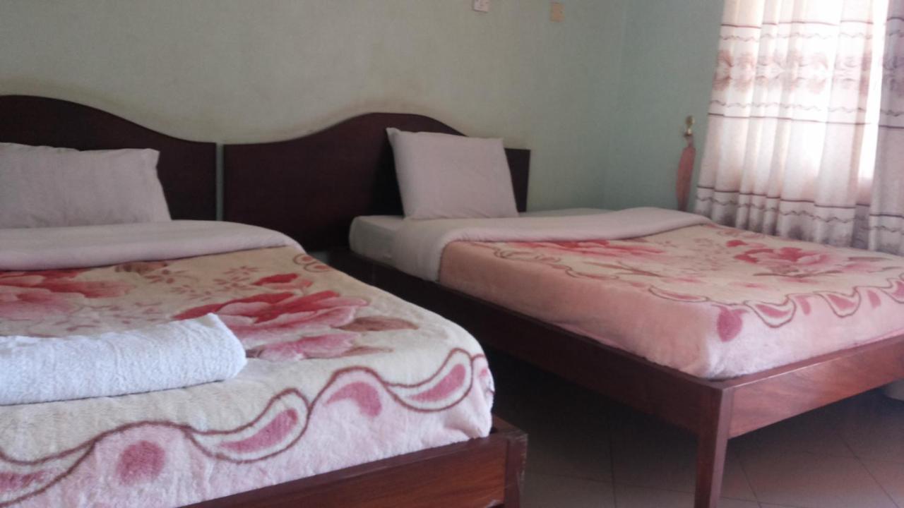 Daysinn Hotel Lira Kültér fotó