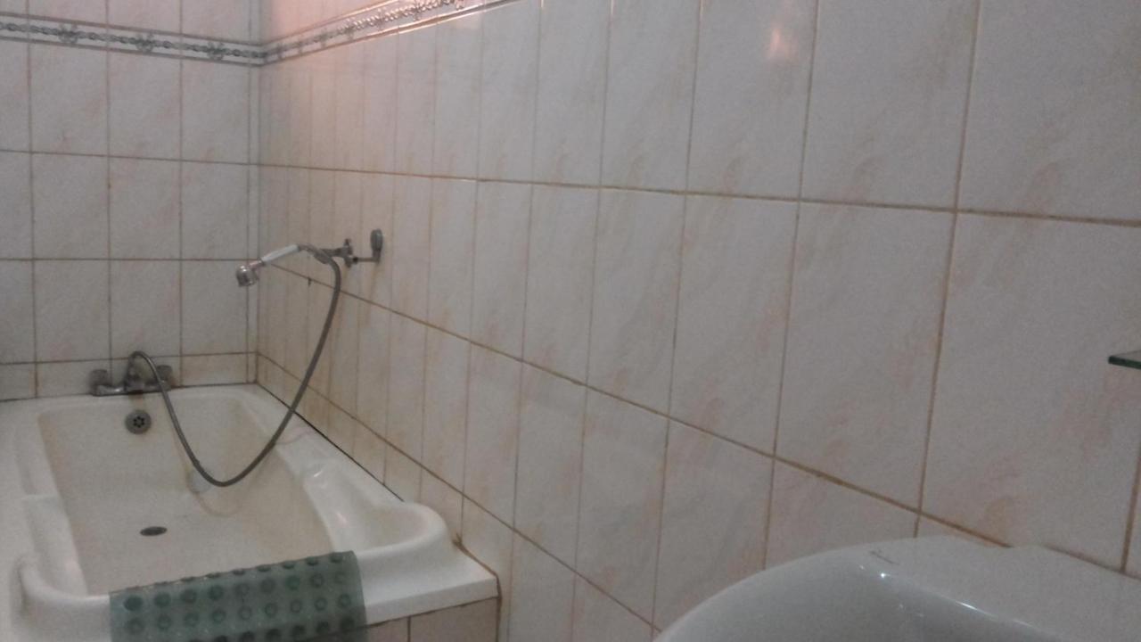 Daysinn Hotel Lira Kültér fotó