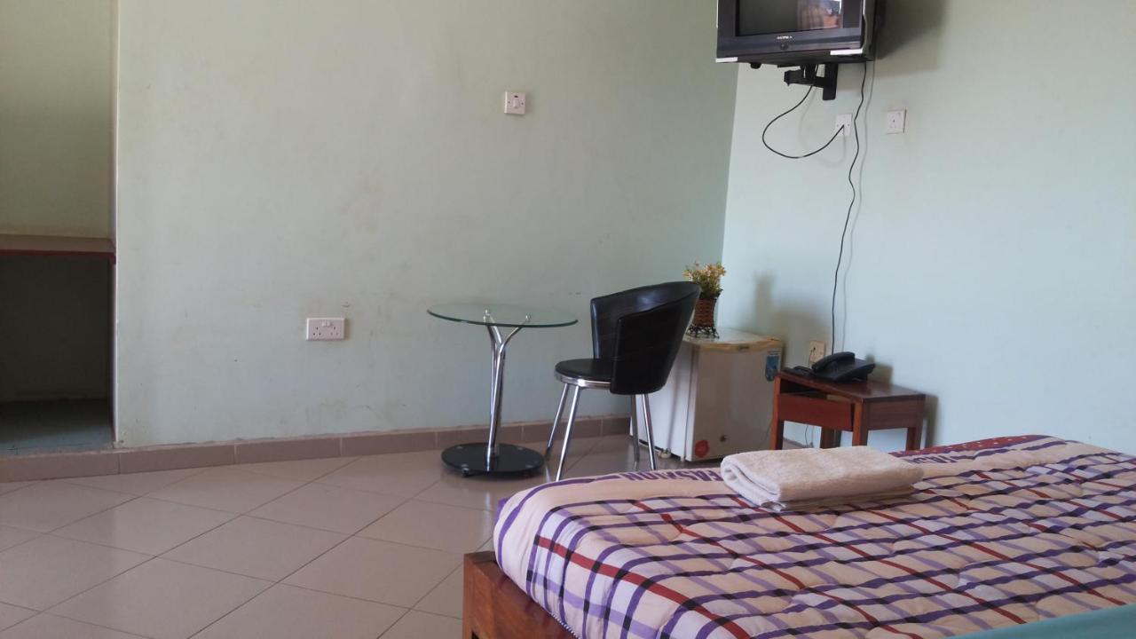 Daysinn Hotel Lira Kültér fotó